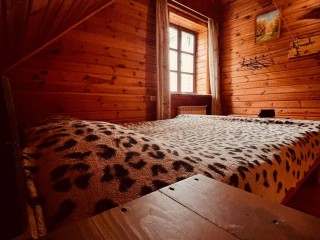 5f1008fcb0745c179a0e1f4a80a451c7d13ea2d9.jpg