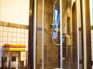 df8c010d133a6ae88e9efbd9d5c02af3bda2255b.jpg