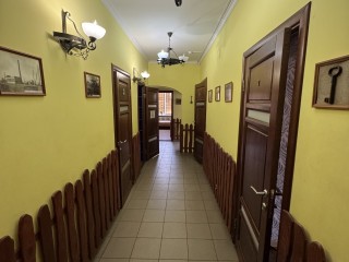 8503350a02ea2432d6a159e2d1764473335ea99c.jpeg