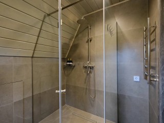 96d6a69ea5b62034d0a345cc816b58f2ee8ee3f5.jpg