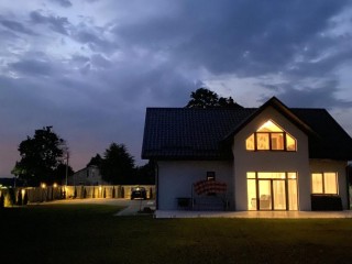 18c9dd691503b45018872f23042dd5bc855a85c4.jpg