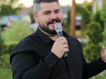 Презентация электрокаров BYD компании SGP в усадьбе Фальварак Бульбаша (осень 2023)