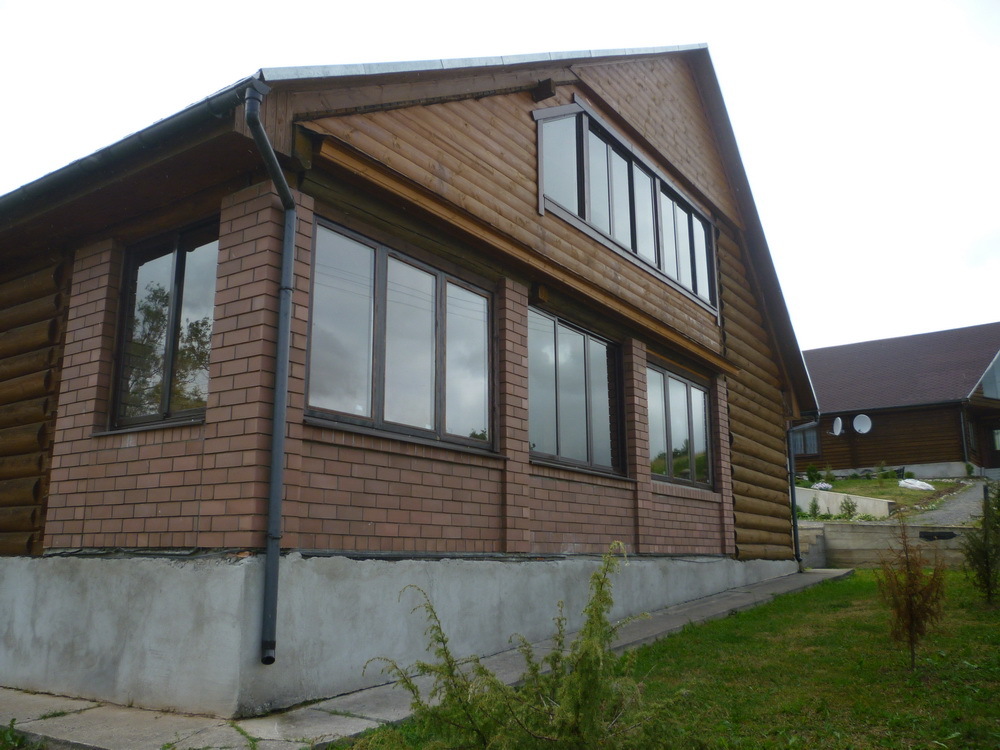 5bd4521114cb5a3dcea93aa39ec4540c7ac39519.jpg